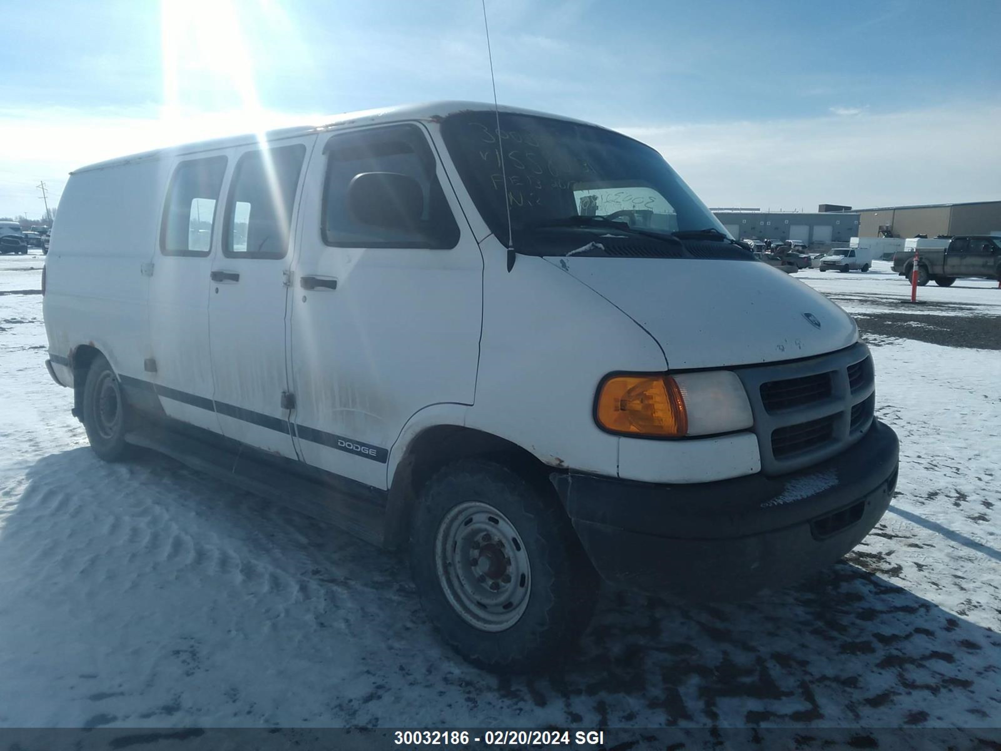 DODGE RAM VAN 1999 2b7jb21y1xk558043