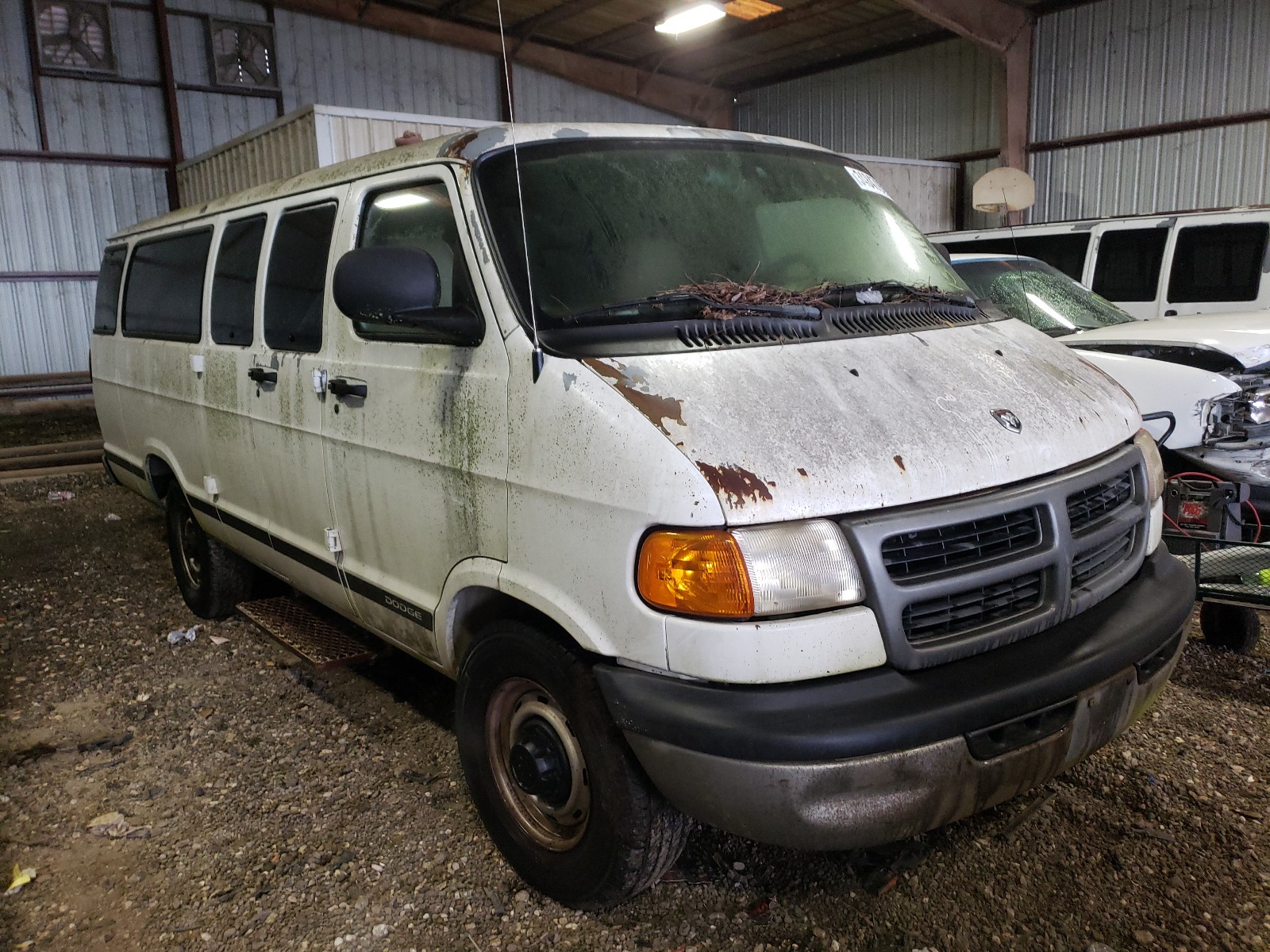 DODGE RAM VAN B3 2000 2b7lb31z3yk168411