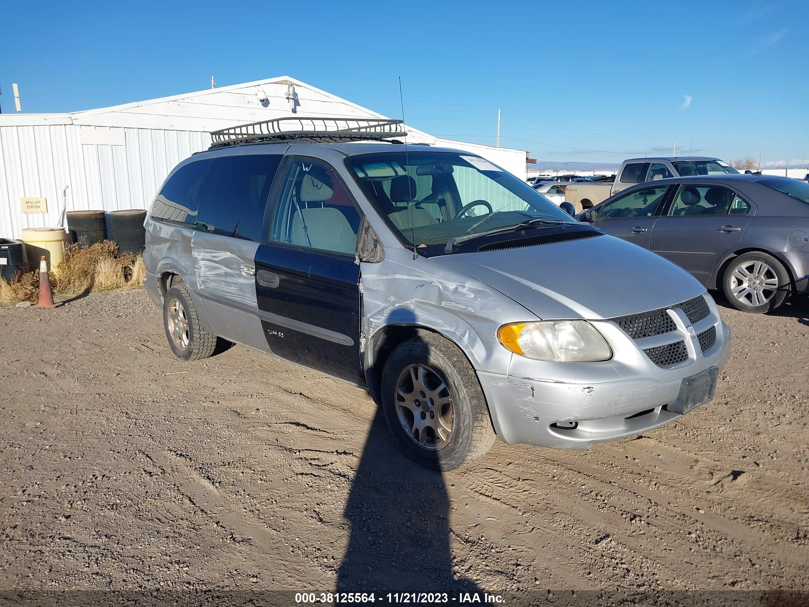 DODGE CARAVAN 2002 2b8gp74l72r677445