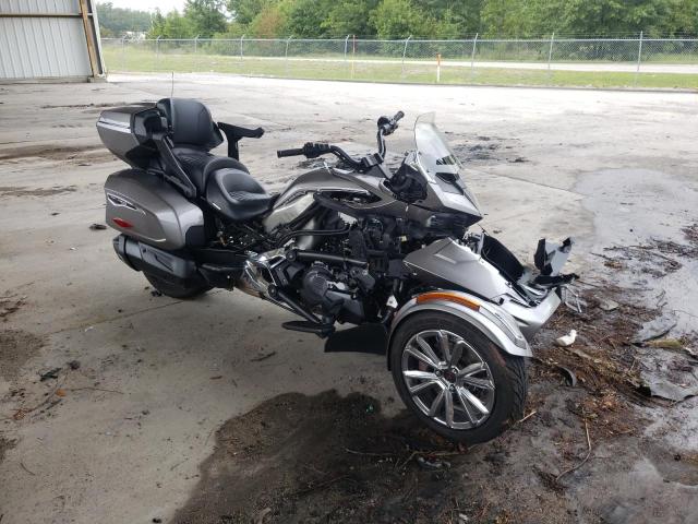 CAN-AM SPYDER ROA 2017 2bxredd27hv001568