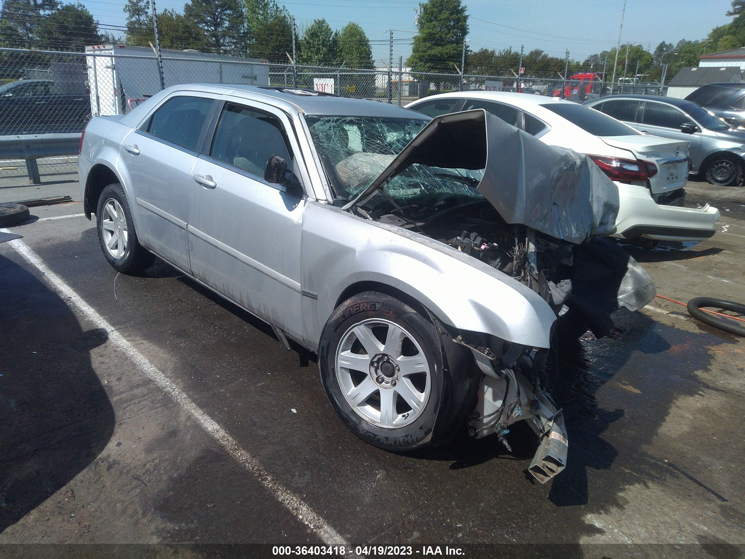 CHRYSLER 300 2005 2c3aa53g15h573651