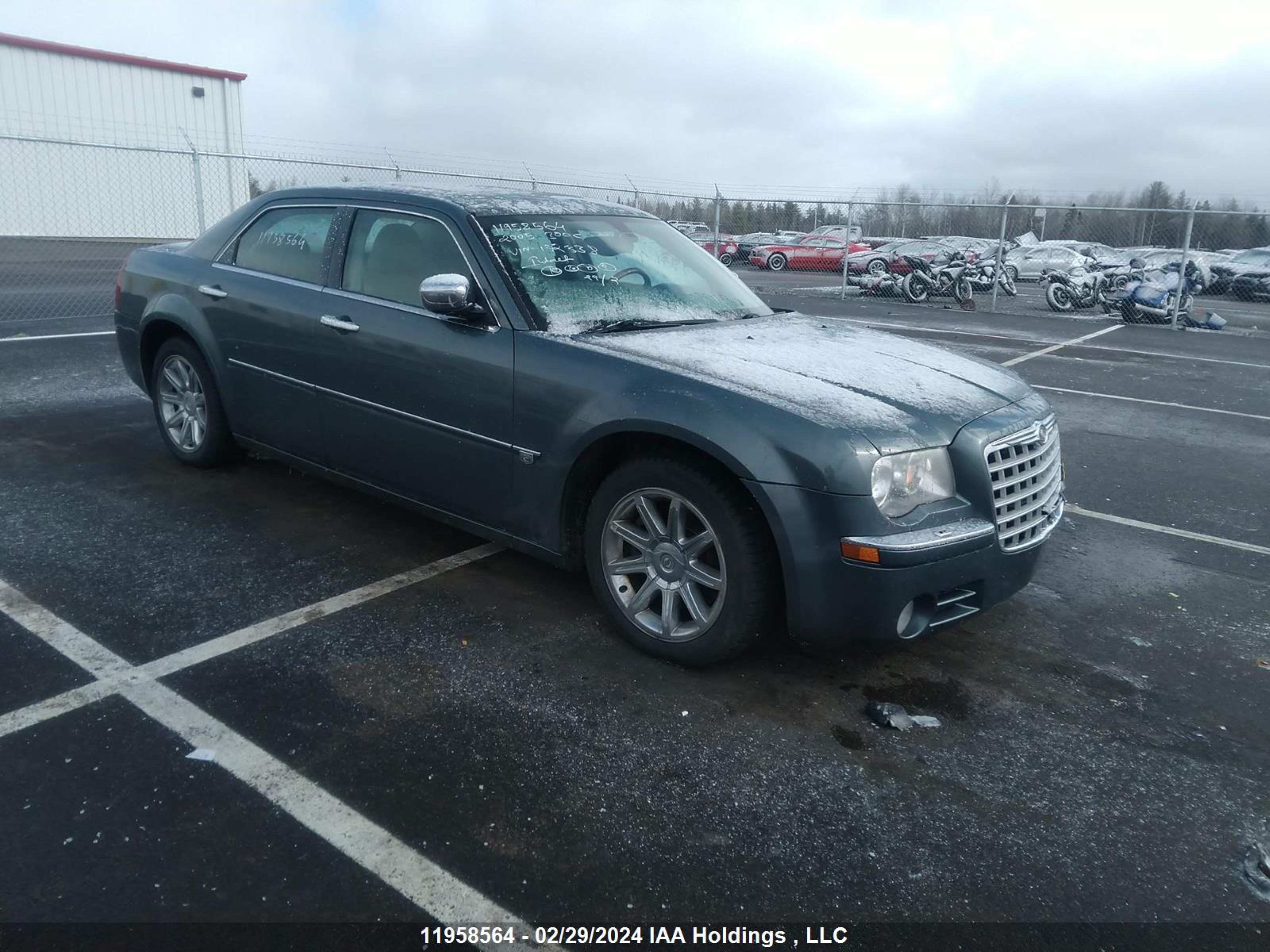 CHRYSLER 300C 2005 2c3aa63h85h132338