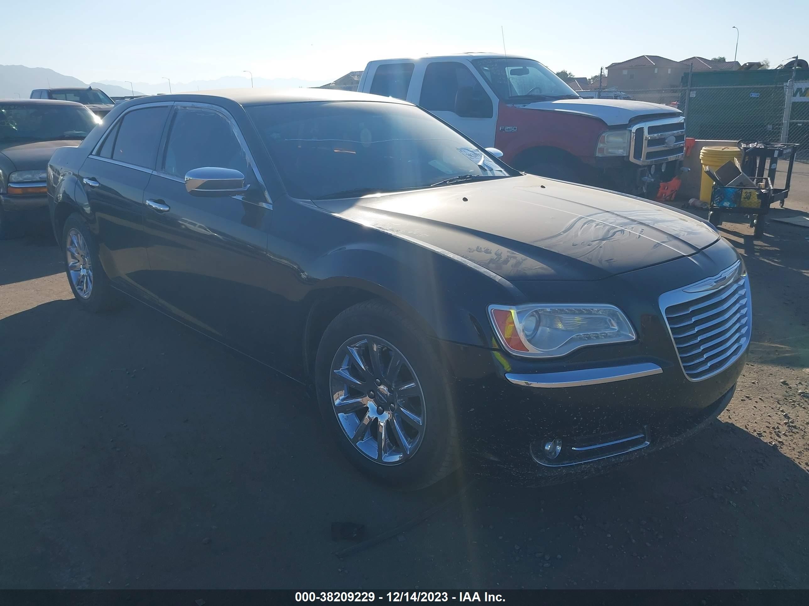 CHRYSLER 300 2011 2c3ca5cg8bh598812