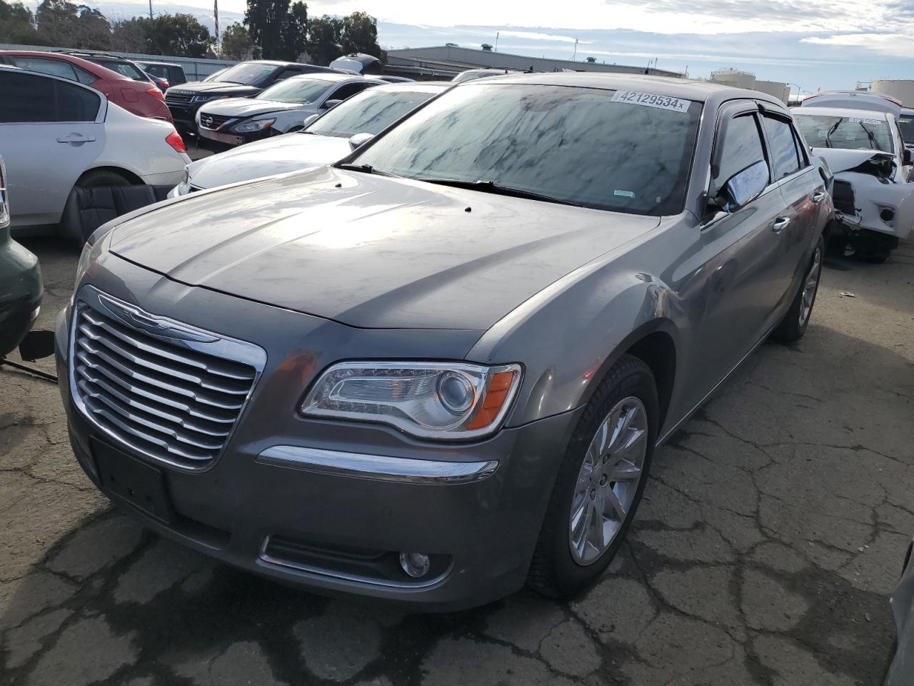 CHRYSLER 300 2011 2c3ca6ct8bh536572