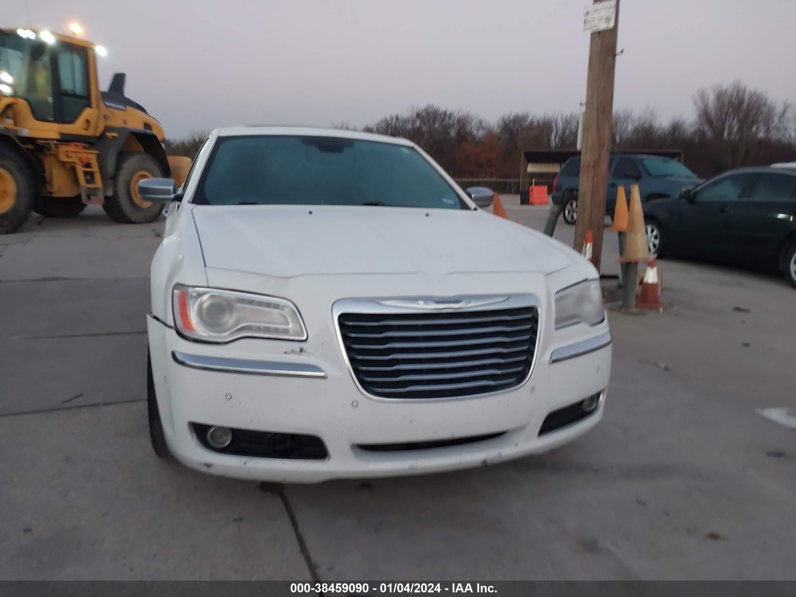 CHRYSLER 300C 2011 2c3ca6ct9bh559021