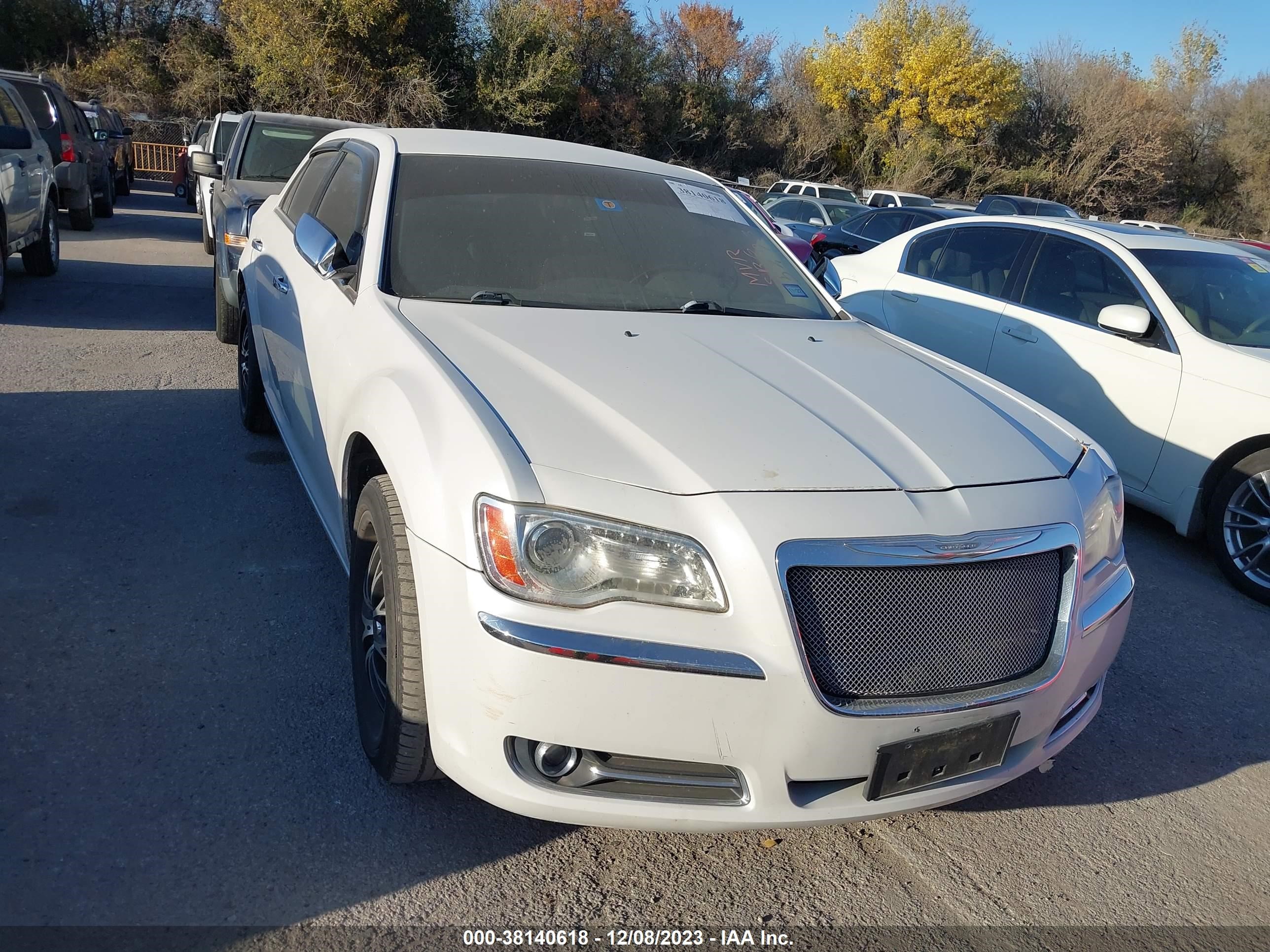 CHRYSLER 300C 2011 2c3ca6ctxbh529333