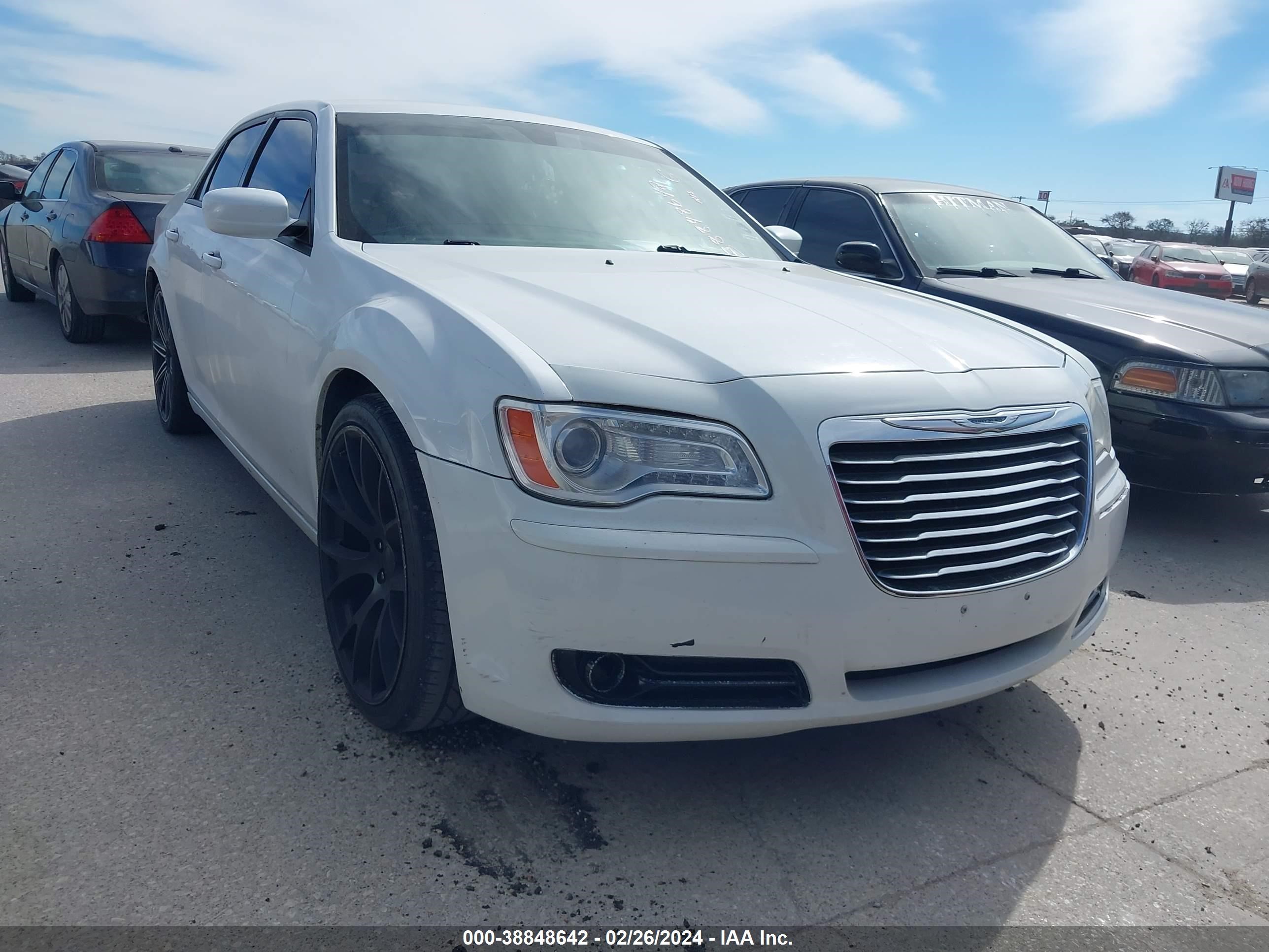 CHRYSLER 300 2014 2c3ccaag0eh252991