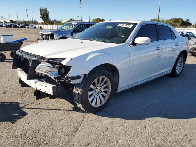 CHRYSLER 300 2014 2c3ccaag1eh127756