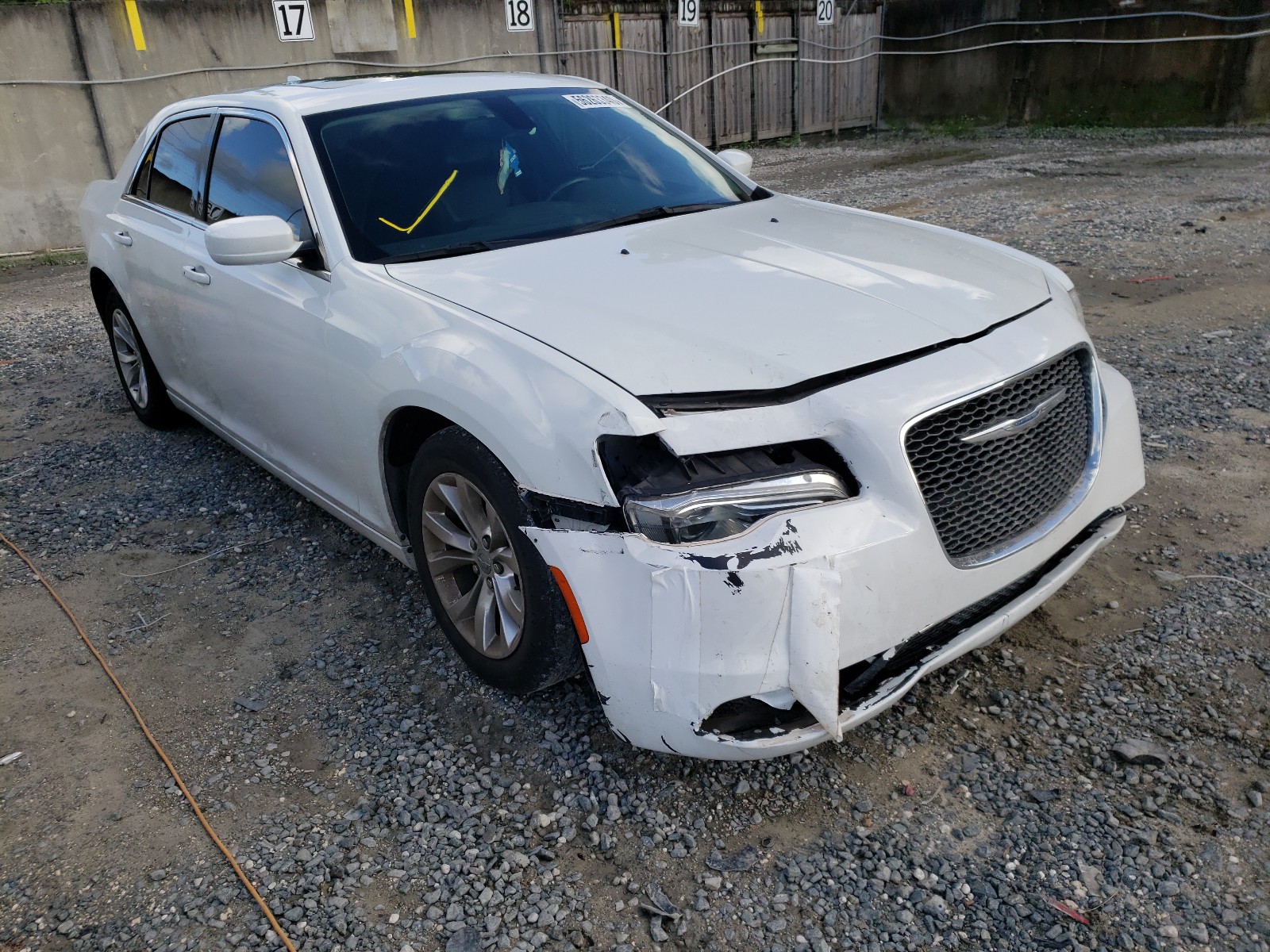 CHRYSLER 300 LIMITE 2015 2c3ccaag1fh931167