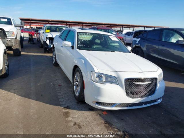 CHRYSLER 300 2017 2c3ccaag1hh576973