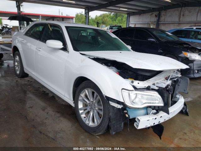 CHRYSLER 300 2018 2c3ccaag2jh117389