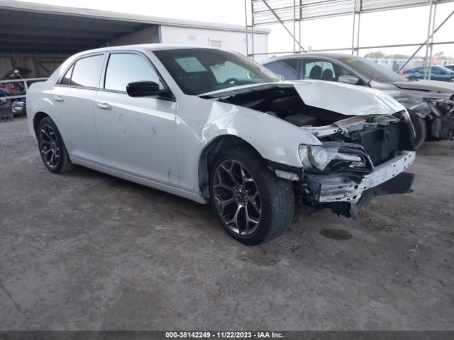 CHRYSLER 300 2018 2c3ccaag2jh340905