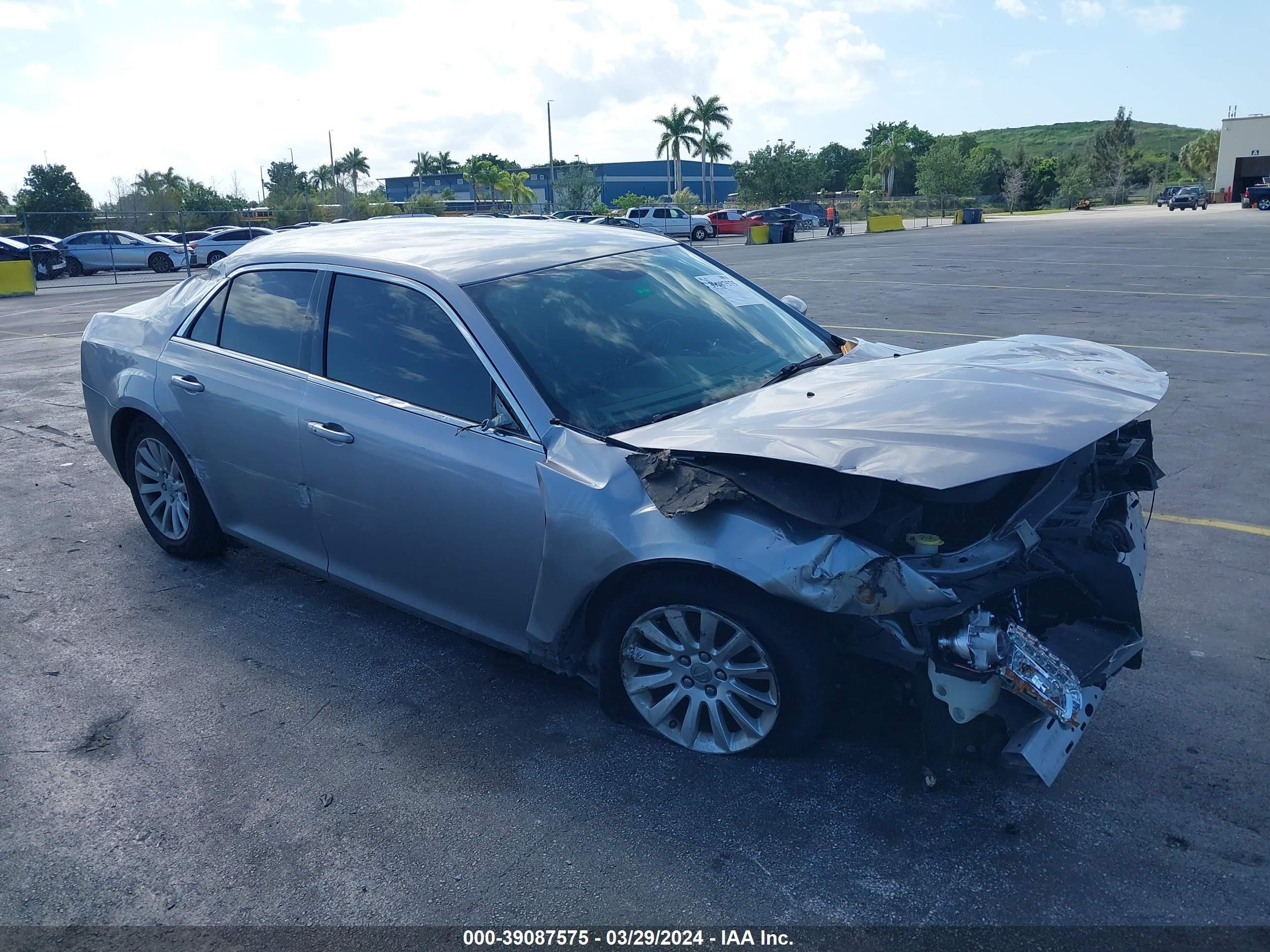 CHRYSLER 300 2014 2c3ccaag3eh235571