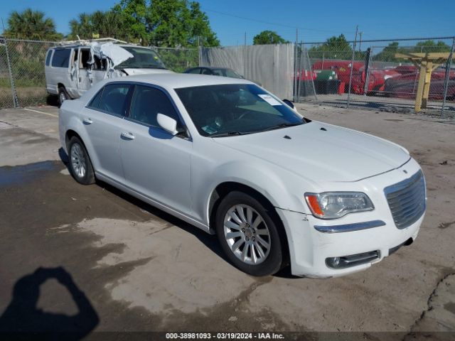 CHRYSLER 300 2013 2c3ccaag4dh588948