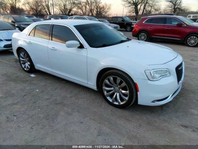 CHRYSLER 300 2018 2c3ccaag4jh201925