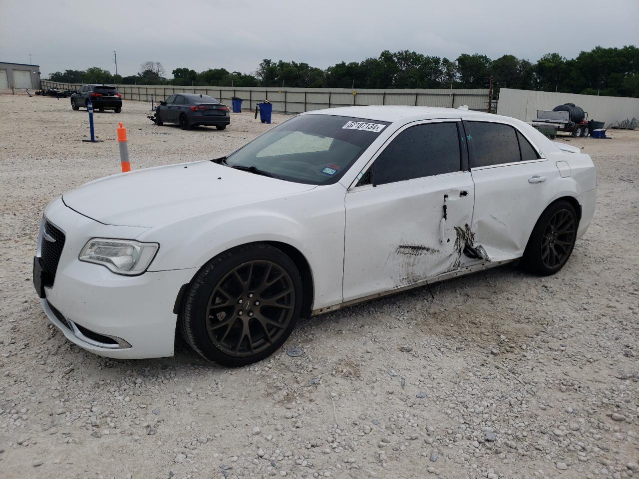 CHRYSLER 300 2018 2c3ccaag4jh308246