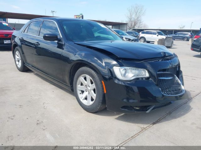 CHRYSLER 300 2015 2c3ccaag5fh818161