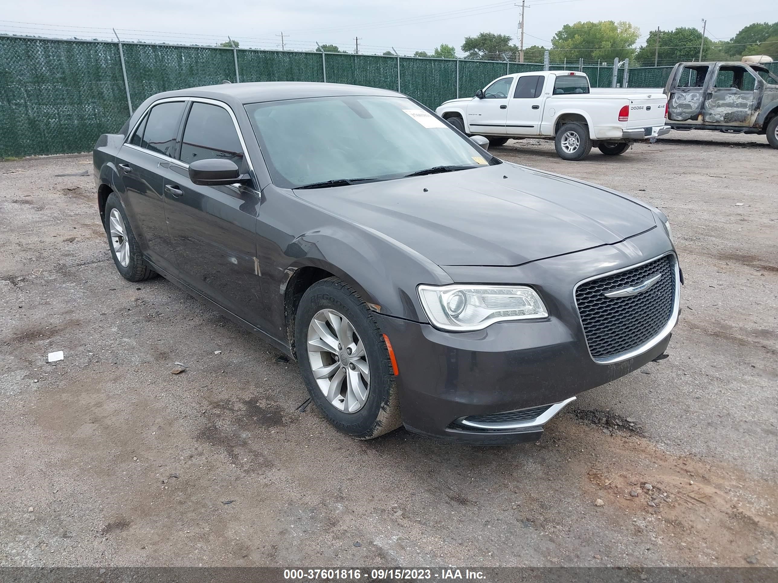 CHRYSLER 300 2015 2c3ccaag6fh742997