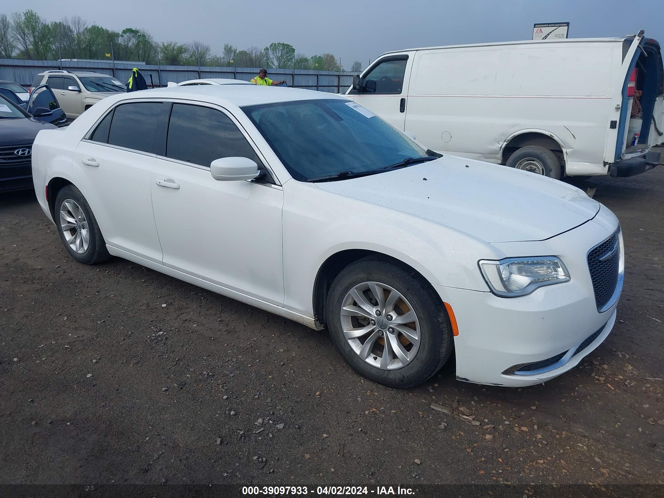 CHRYSLER 300 2015 2c3ccaag6fh813969