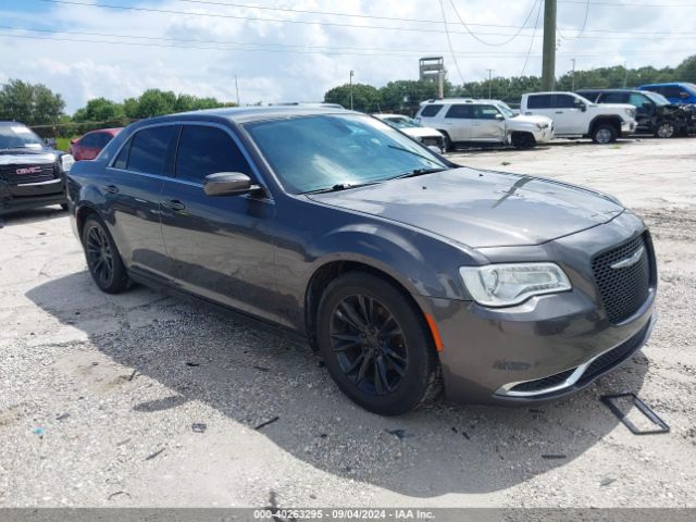 CHRYSLER 300 2018 2c3ccaag6jh120215