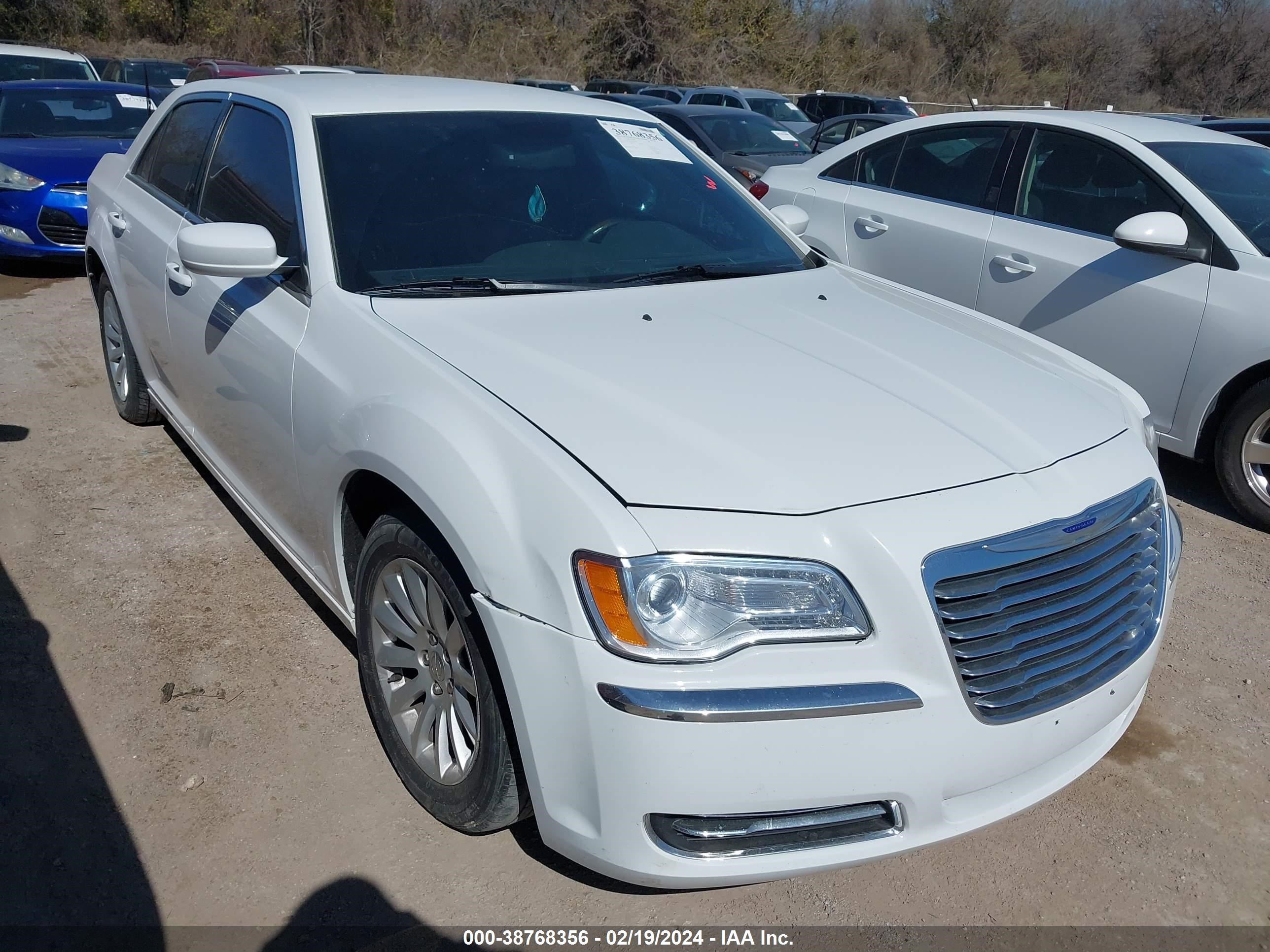 CHRYSLER 300 2013 2c3ccaag7dh732024