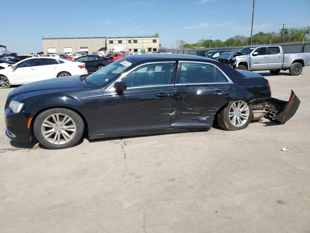 CHRYSLER 300 2018 2c3ccaag7jh130333