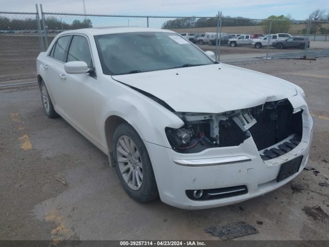 CHRYSLER 300 2013 2c3ccaag8dh657138