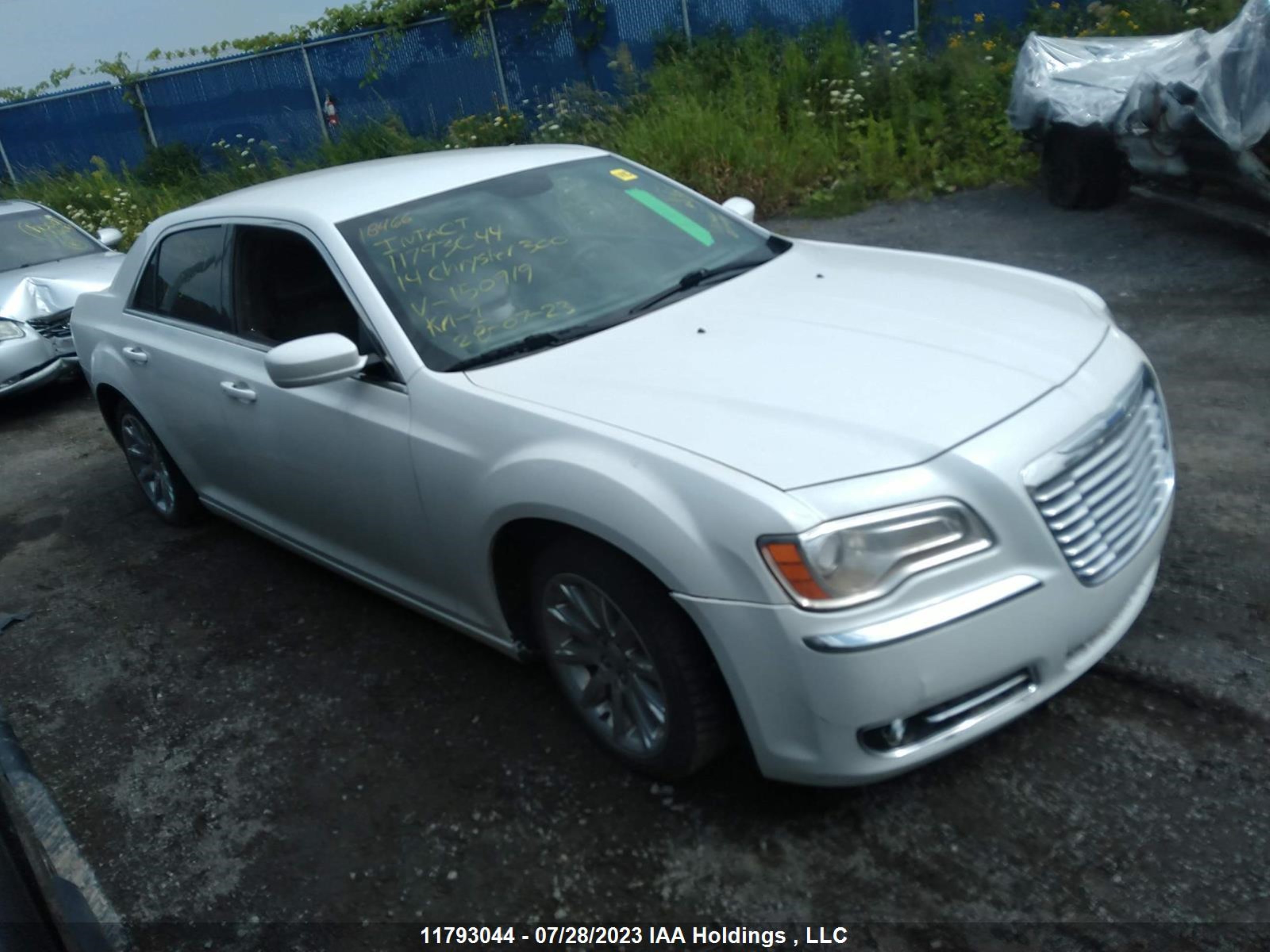 CHRYSLER 300 2014 2c3ccaag8eh150919