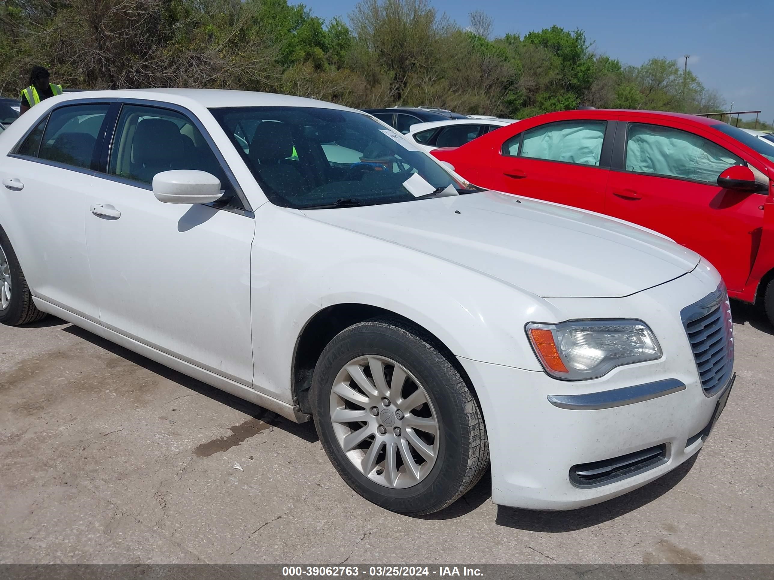 CHRYSLER 300 2014 2c3ccaag9eh120117