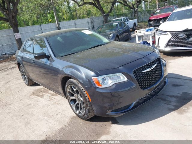 CHRYSLER 300 2018 2c3ccaagxjh320479