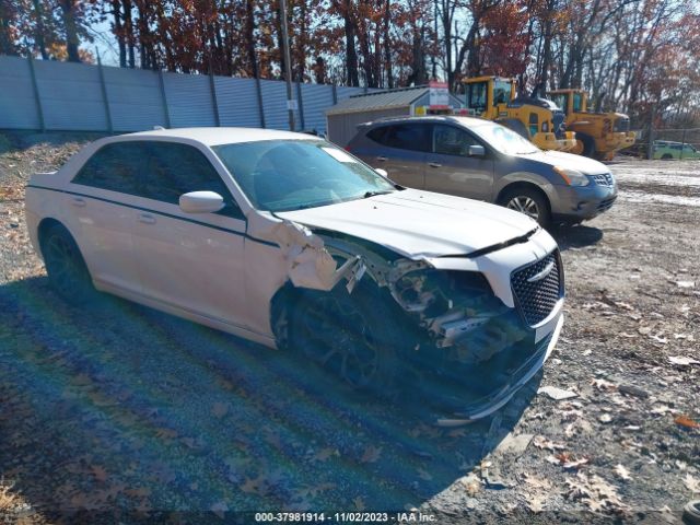 CHRYSLER 300 2019 2c3ccabg0kh515913