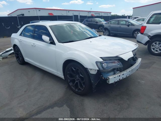 CHRYSLER 300 2019 2c3ccabg1kh516245