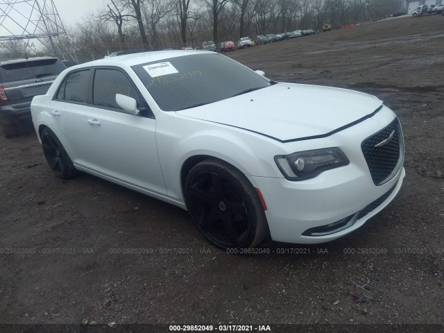 CHRYSLER 300 2017 2c3ccabg2hh663330