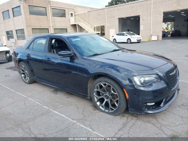 CHRYSLER 300 2018 2c3ccabg2jh261488