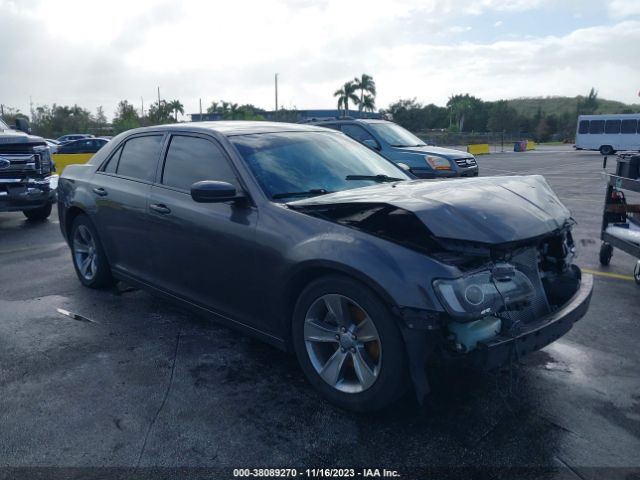 CHRYSLER 300 2015 2c3ccabg4fh802418