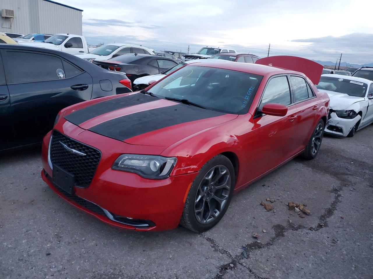 CHRYSLER 300 2017 2c3ccabg4hh610192