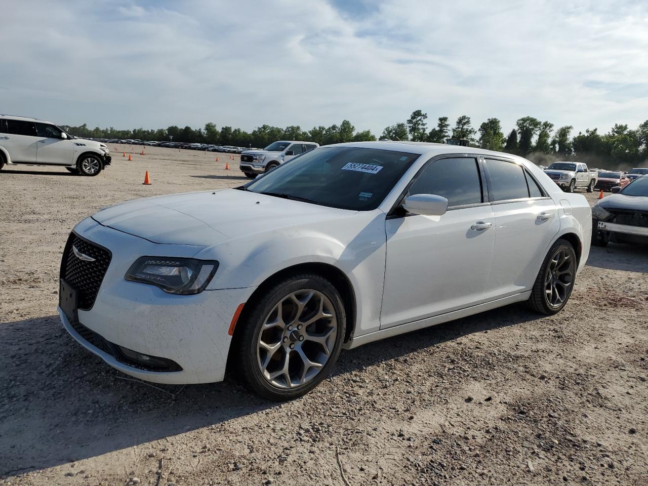 CHRYSLER 300 2015 2c3ccabg5fh845388