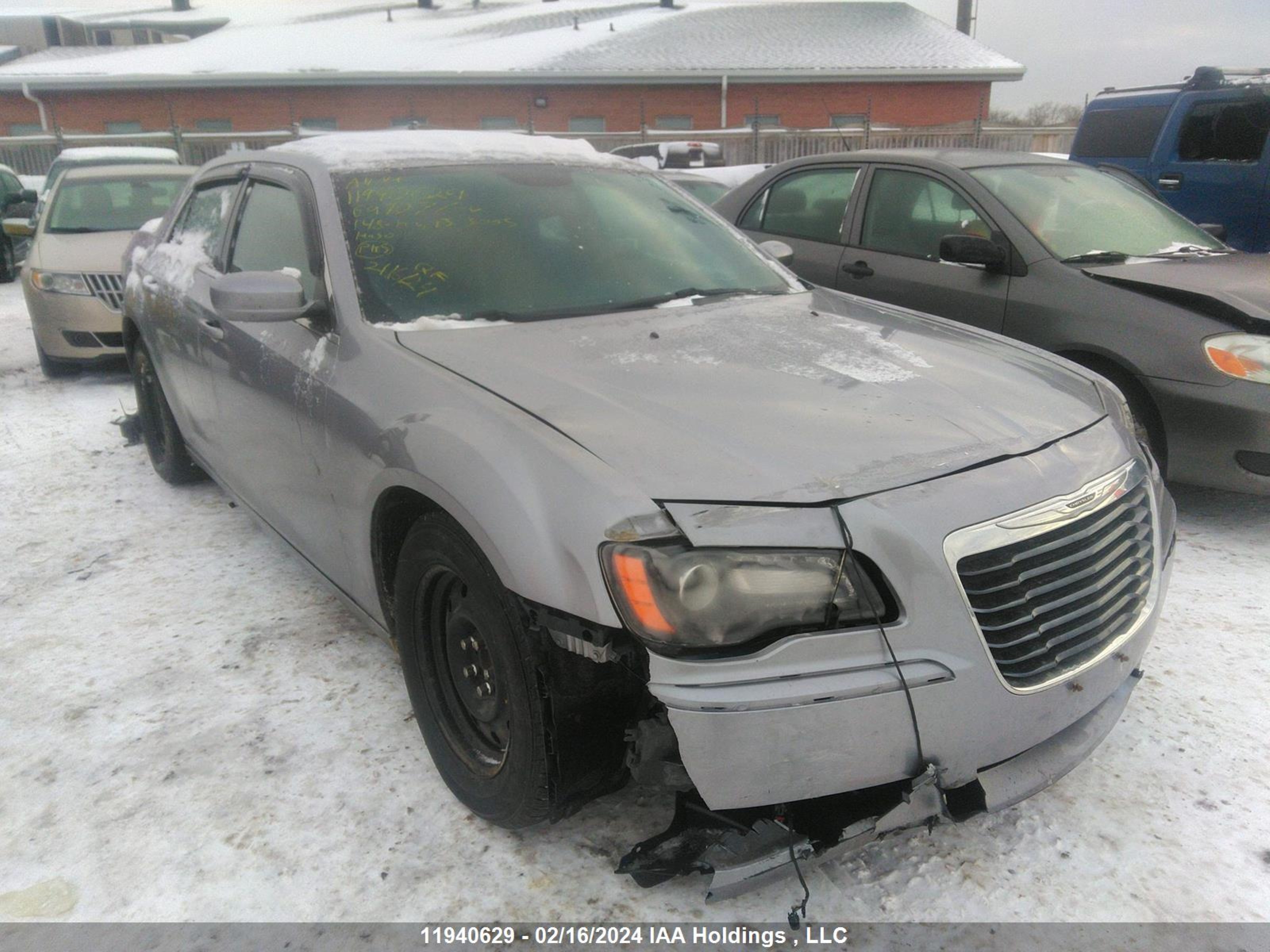 CHRYSLER 300 2013 2c3ccabg7dh697077