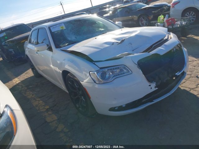 CHRYSLER 300 2015 2c3ccabg7fh739394