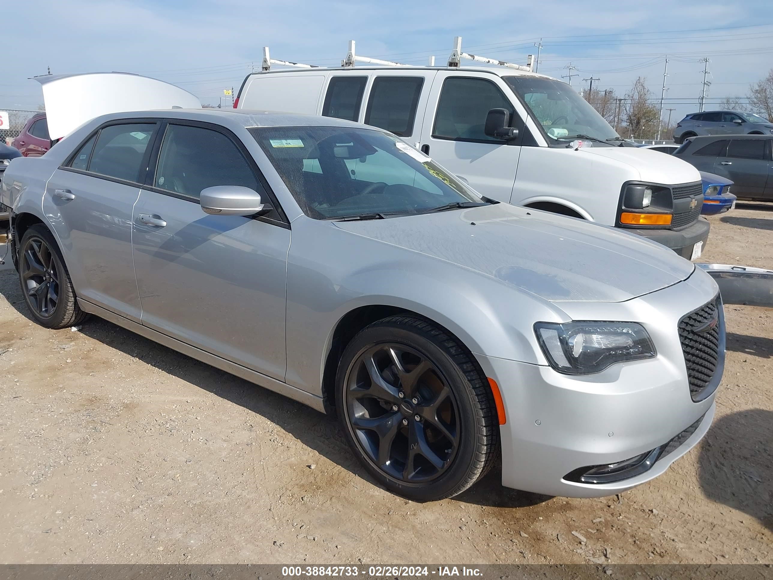 CHRYSLER 300 2023 2c3ccabg7ph620472