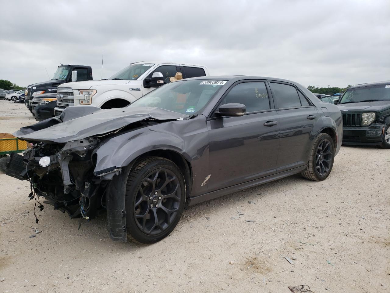 CHRYSLER 300 2019 2c3ccabt7kh524010