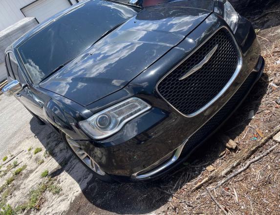 CHRYSLER 300 2017 2c3ccaeg2hh564812