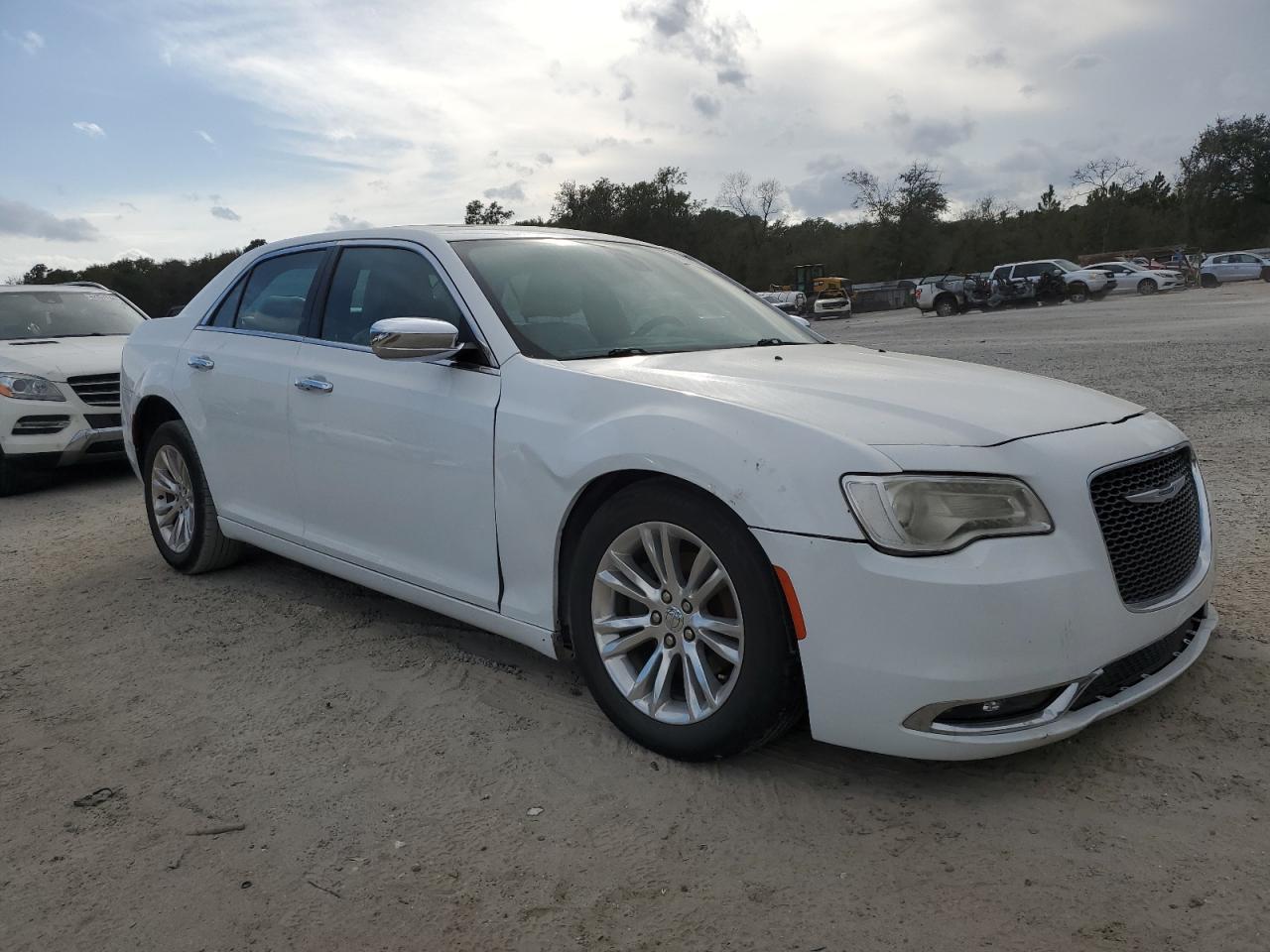 CHRYSLER 300 2017 2c3ccaeg3hh662375