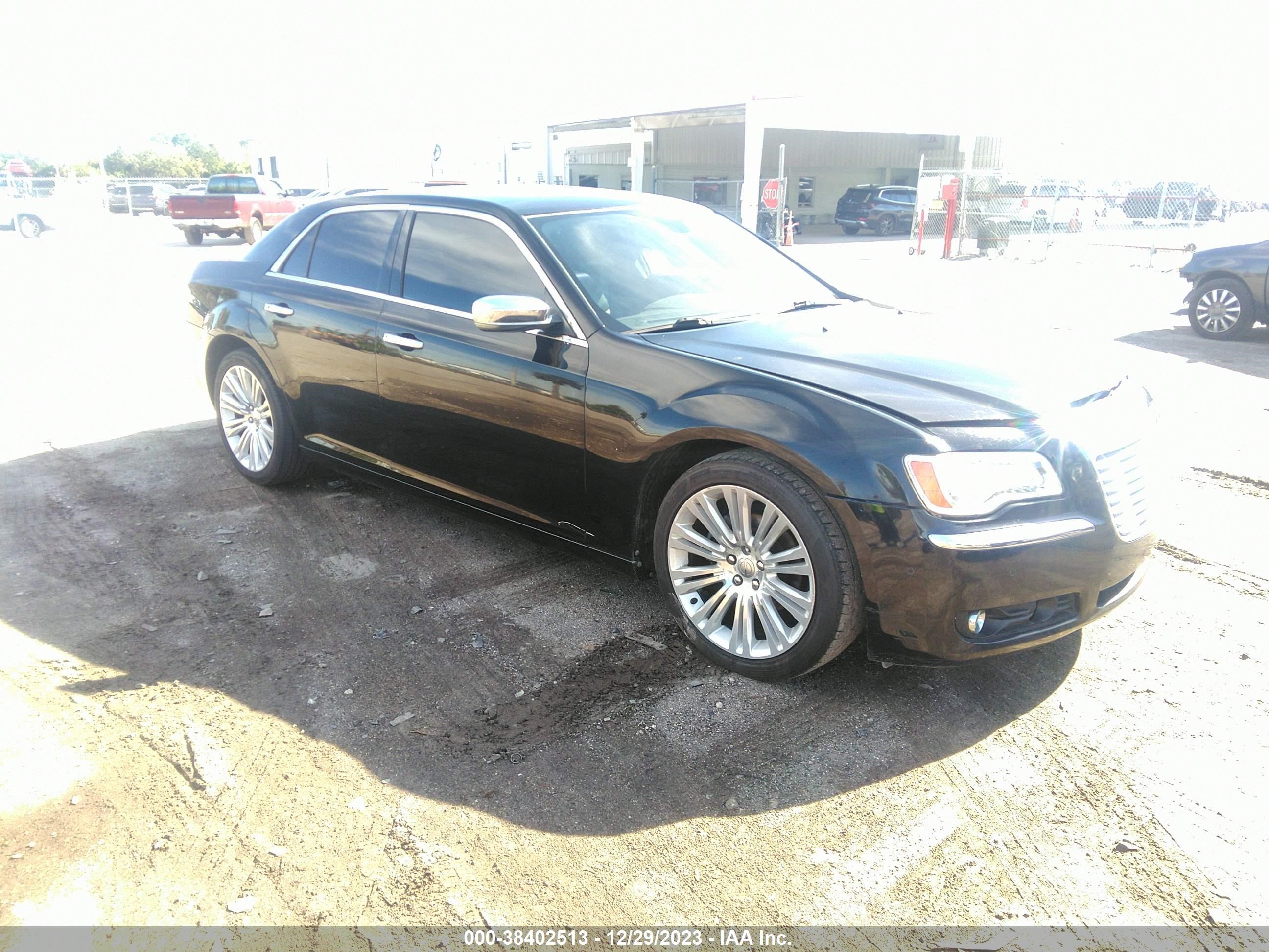 CHRYSLER 300C 2013 2c3ccaeg9dh514967