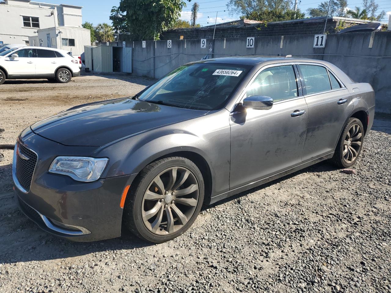 CHRYSLER 300 2018 2c3ccaeg9jh136631