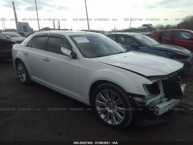 CHRYSLER 300 2013 2c3ccaet1dh513504