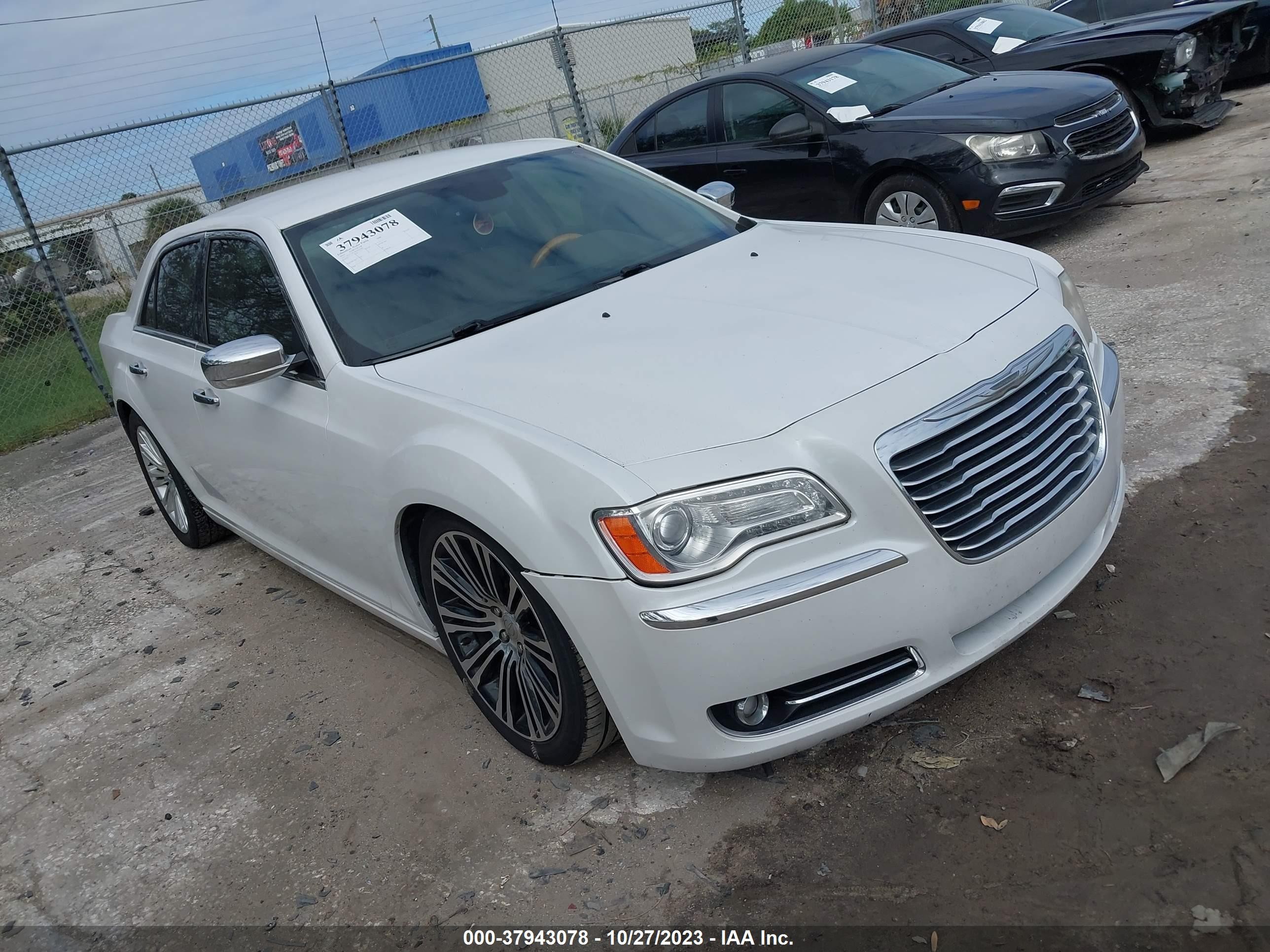 CHRYSLER 300C 2012 2c3ccaet6ch256581