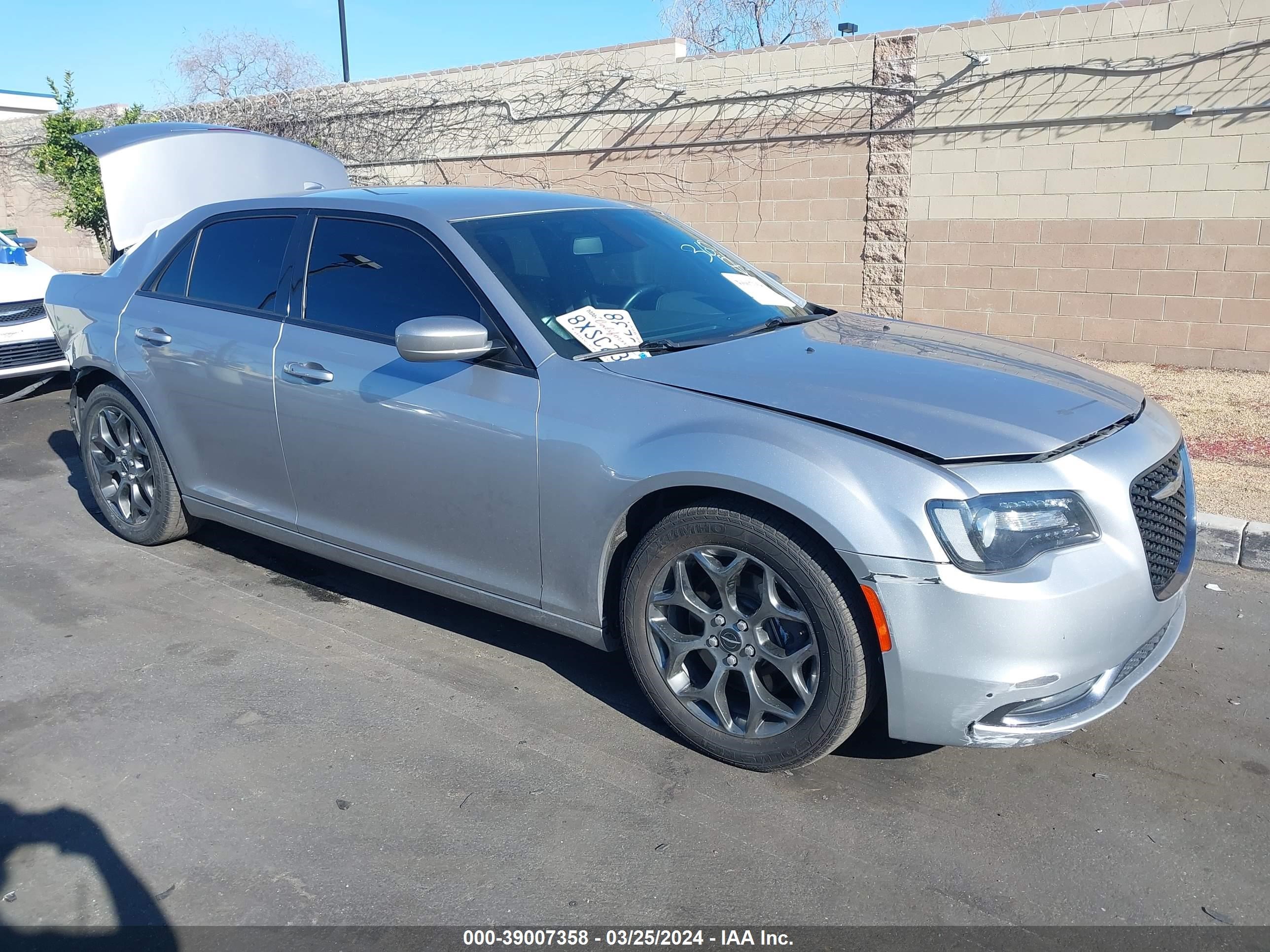 CHRYSLER 300 2018 2c3ccagg1jh267422