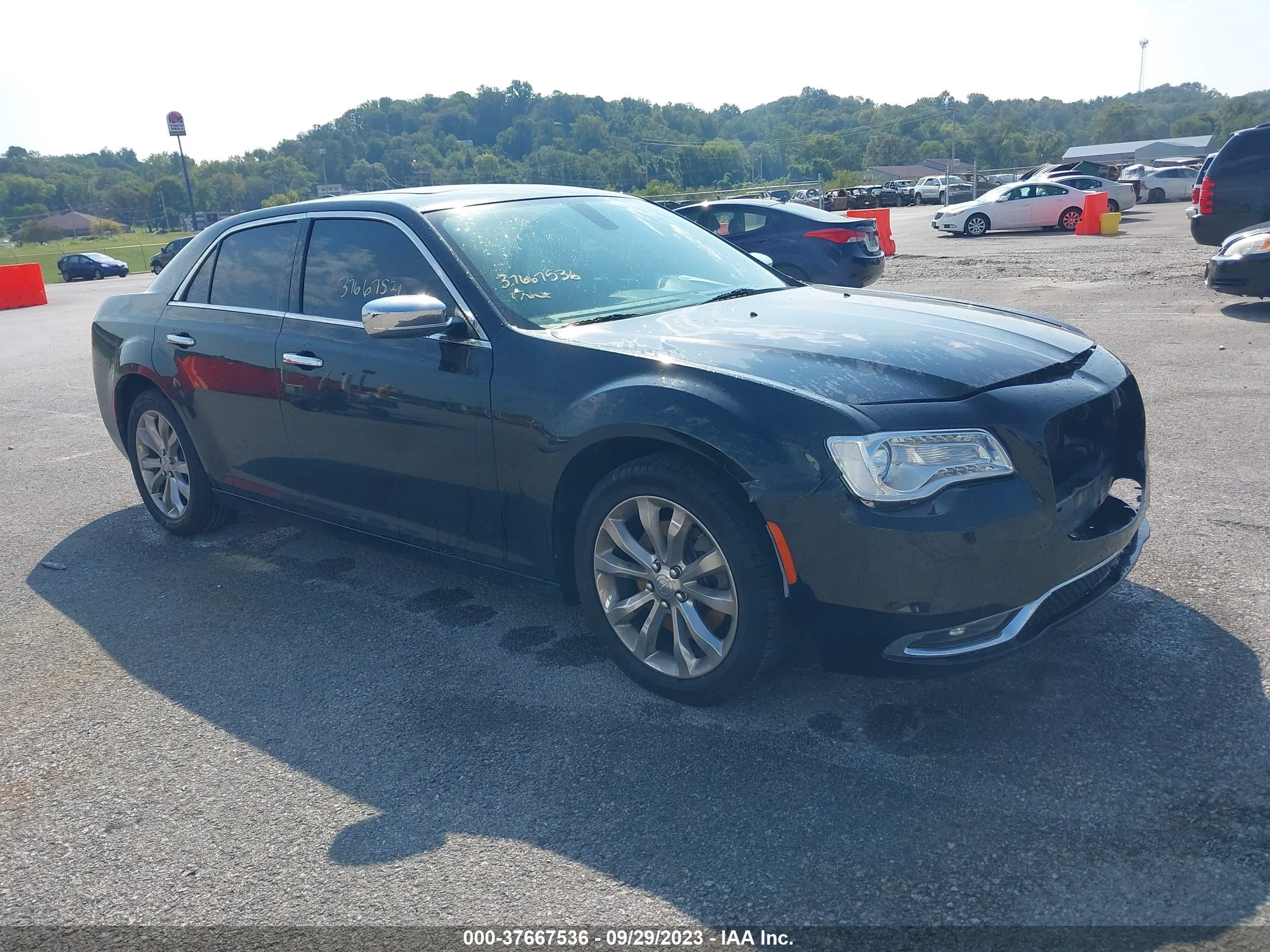 CHRYSLER 300 2017 2c3ccakg1hh565471