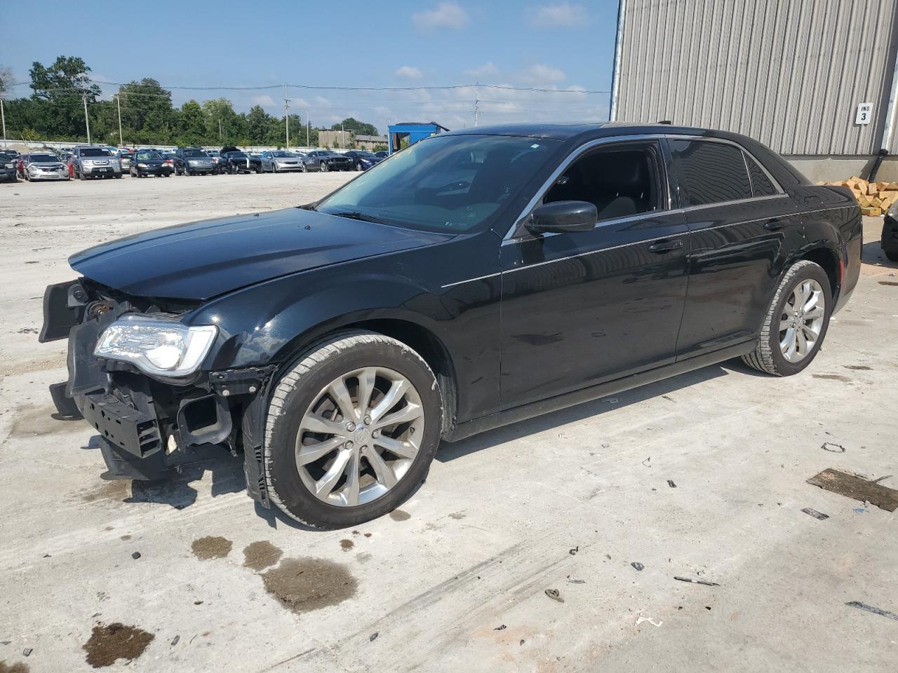 CHRYSLER 300 2019 2c3ccarg2kh517572